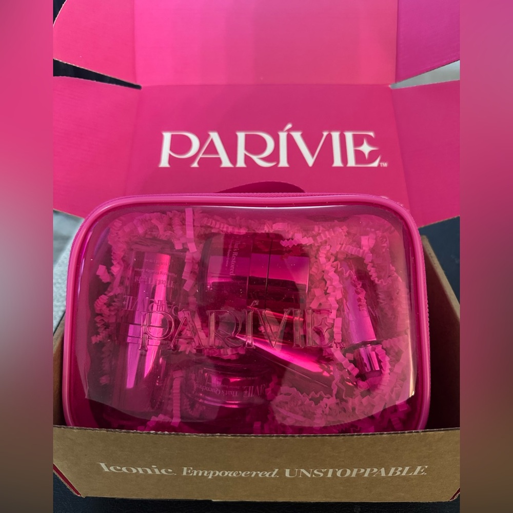 Women’s Skincare Set — Pink Travel Kit